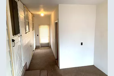 13 Greenhurst Ave, Fitchburg, MA 01420 - Photo 17