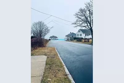 15 Clara St #1, New Bedford, MA 02744 - Photo 5