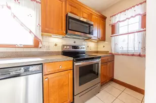 250 Forest St, Medford, MA 02155 - Photo 13