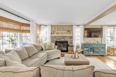 4 Eagle Street, Boston, MA 02132 - Photo 11