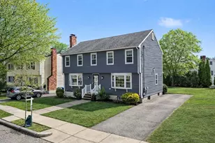 4 Eagle St, Boston, MA 02132 - Photo 3