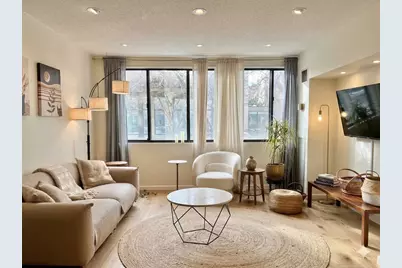 1731 Beacon St #4, Brookline, MA 02445 - Photo 1