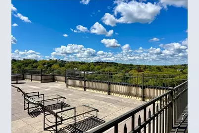 1731 Beacon St #4, Brookline, MA 02445 - Photo 19