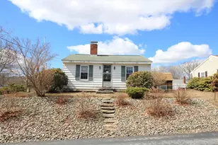 40 Marshall Rd, Fitchburg, MA 01420 - Photo 1