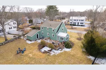 25 Wakefield St, Reading, MA 01867 - Photo 35