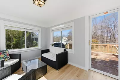 25 Wakefield St, Reading, MA 01867 - Photo 17