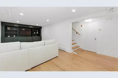 25 Wakefield St, Reading, MA 01867 - Photo 29