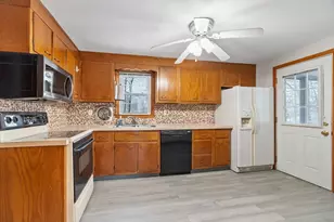 114 Fanning Ave, Dracut, MA 01826 - Photo 9