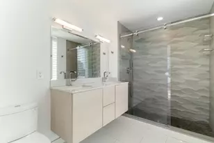 20 W 5th, Boston, MA 02127 - Photo 11