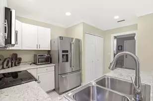 605 Middle St, Braintree, MA 02184 - Photo 5