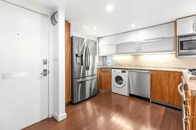 18 Bay Street #4, Cambridge, MA 02139 - Photo 5