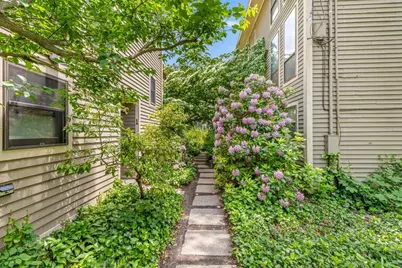 18 Bay Street #4, Cambridge, MA 02139 - Photo 27