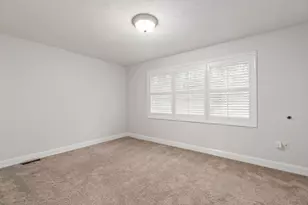 12 Whispering Pine Cir, Worcester, MA 01606 - Photo 13