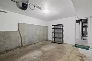 12 Whispering Pine Cir, Worcester, MA 01606 - Photo 25