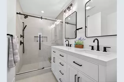 14 Hamlet #B, Somerville, MA 02143 - Photo 11