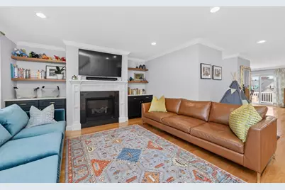 23 Orange St #2, Waltham, MA 02453 - Photo 5