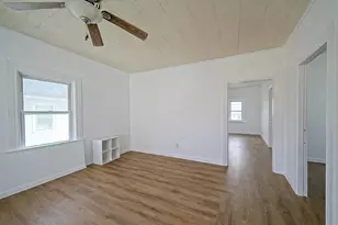 401 Buffinton St, Fall River, MA 02721 - Photo 7