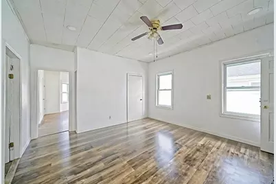 401 Buffinton St, Fall River, MA 02721 - Photo 11