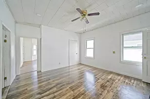 401 Buffinton St, Fall River, MA 02721 - Photo 11