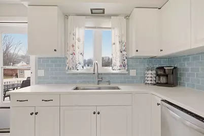 960 Lees River, Somerset, MA 02726 - Photo 11