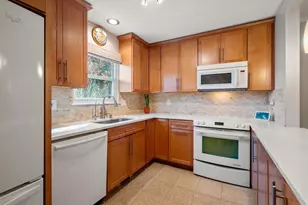 2259 Commonwealth, Newton, MA 02466 - Photo 3