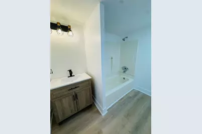 44 Spring St, Agawam, MA 01001 - Photo 5