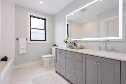 68 Rowe St #4, Boston, MA 02131 - Photo 11