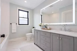 68 Rowe St, Boston, MA 02131 - Photo 11