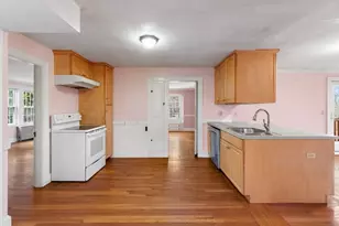 45 Longview Rd, Reading, MA 01867 - Photo 13