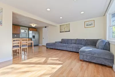 14 Vining St, Malden, MA 02148 - Photo 3