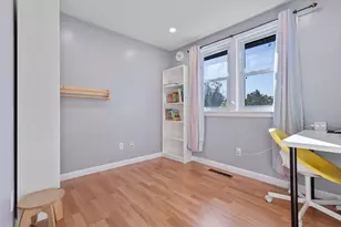 14 Vining St, Malden, MA 02148 - Photo 13