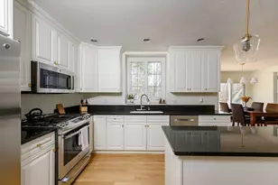 108 Deerfield Ln, Hanover, MA 02339 - Photo 7