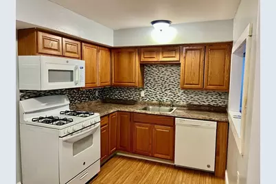 225 Danforth Street #3L, Fall River, MA 02720 - Photo 3