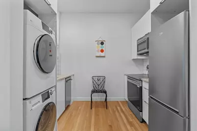 402 E 7th St #2, Boston, MA 02127 - Photo 3