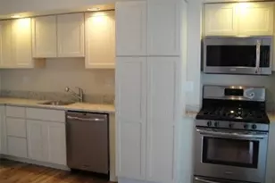 186 L St, Boston, MA 02127 - Photo 1