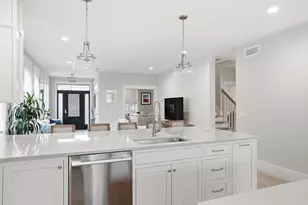 55 A St, Hull, MA 02045 - Photo 11