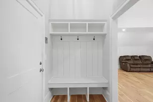 10 Congress St, Amesbury, MA 01913 - Photo 3