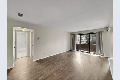 32 Shrewsbury Green Dr #F, Shrewsbury, MA 01545 - Photo 3