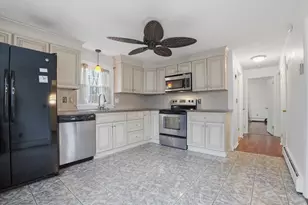 88 Sandalwood Dr, Attleboro, MA 02703 - Photo 9