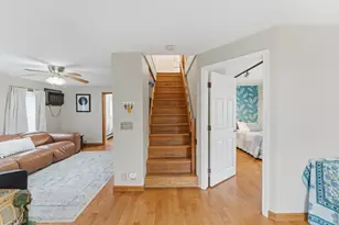 14 Clayton Ave, Saugus, MA 01906 - Photo 9