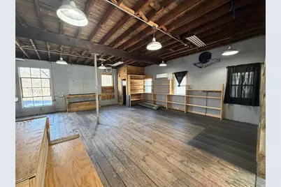 334 High St, Greenfield, MA 01301 - Photo 9