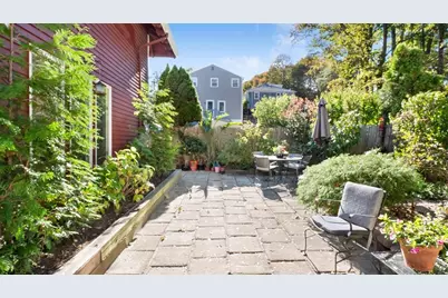 4 Coffin Court, Newburyport, MA 01950 - Photo 7