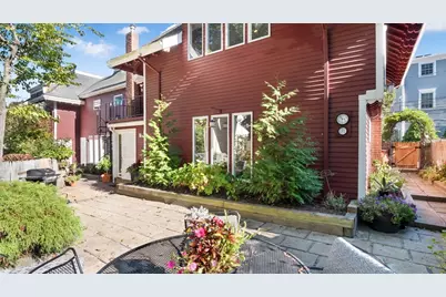 4 Coffin Court, Newburyport, MA 01950 - Photo 5