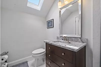 16.5 Holly St #2L, Salem, MA 01970 - Photo 17