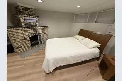 868 E 2nd St #1, Boston, MA 02127 - Photo 27