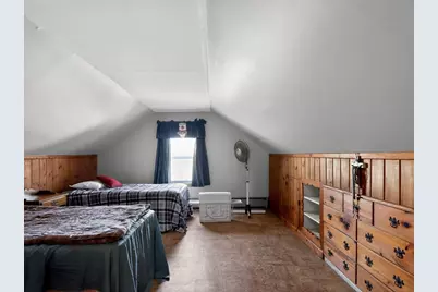 74 Granville St, Holyoke, MA 01040 - Photo 17