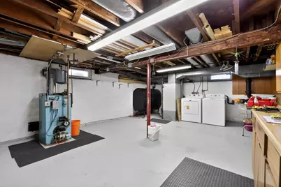 74 Granville St, Holyoke, MA 01040 - Photo 23