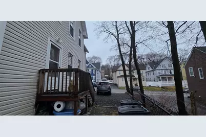 51 Uxbridge St, Worcester, MA 01605 - Photo 5