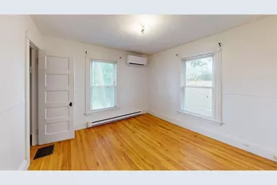 51 Uxbridge St, Worcester, MA 01605 - Photo 21