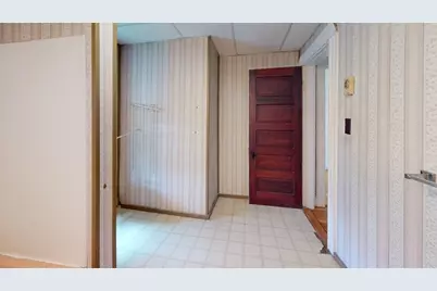 51 Uxbridge St, Worcester, MA 01605 - Photo 27